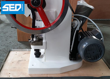 Laboratoriumgebruik Single Punch Tablet Press Equipment voor kleine batch productie