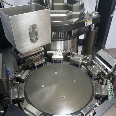 Volledig automatische machine voor het vullen van poedercapsules met hoge productie en hoge snelheid